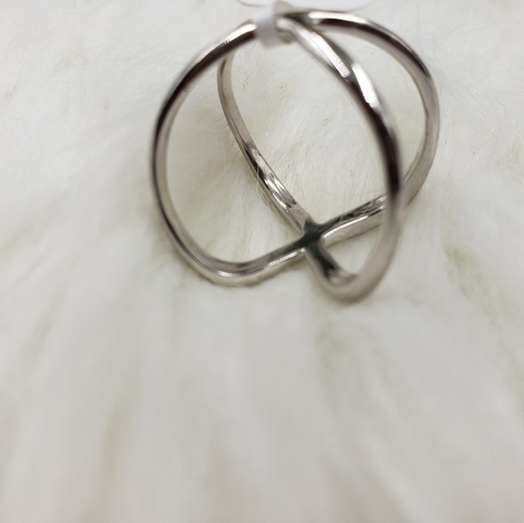 Infinity Sterling Silver Ring by Nambé Size - Picture 4 of 4